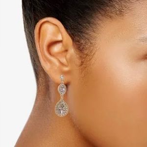 NWT Givenchy crystal linear teardrop earrings